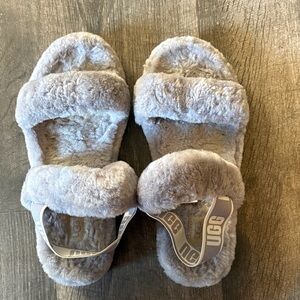UGG Women's Cozy Gray Fluffy Slippers